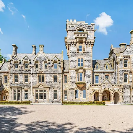 The Violet Stone Cross Mansion Apartment