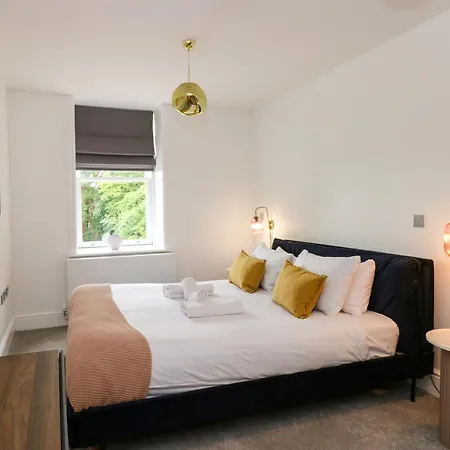 Apartament The Violet Stone Cross Mansion *